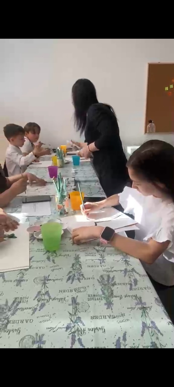 Momente din activitățile de pictură