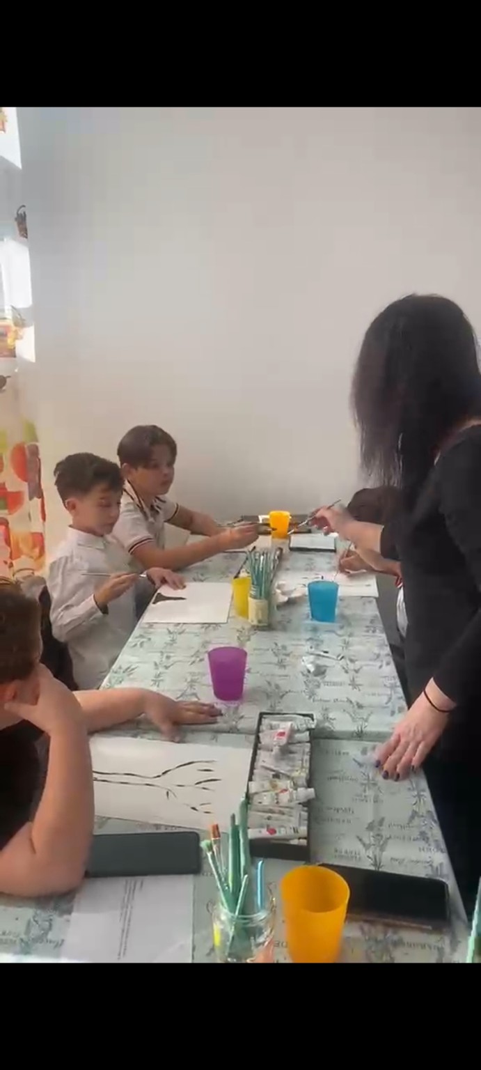 Atmosferă prietenoasă la atelier
